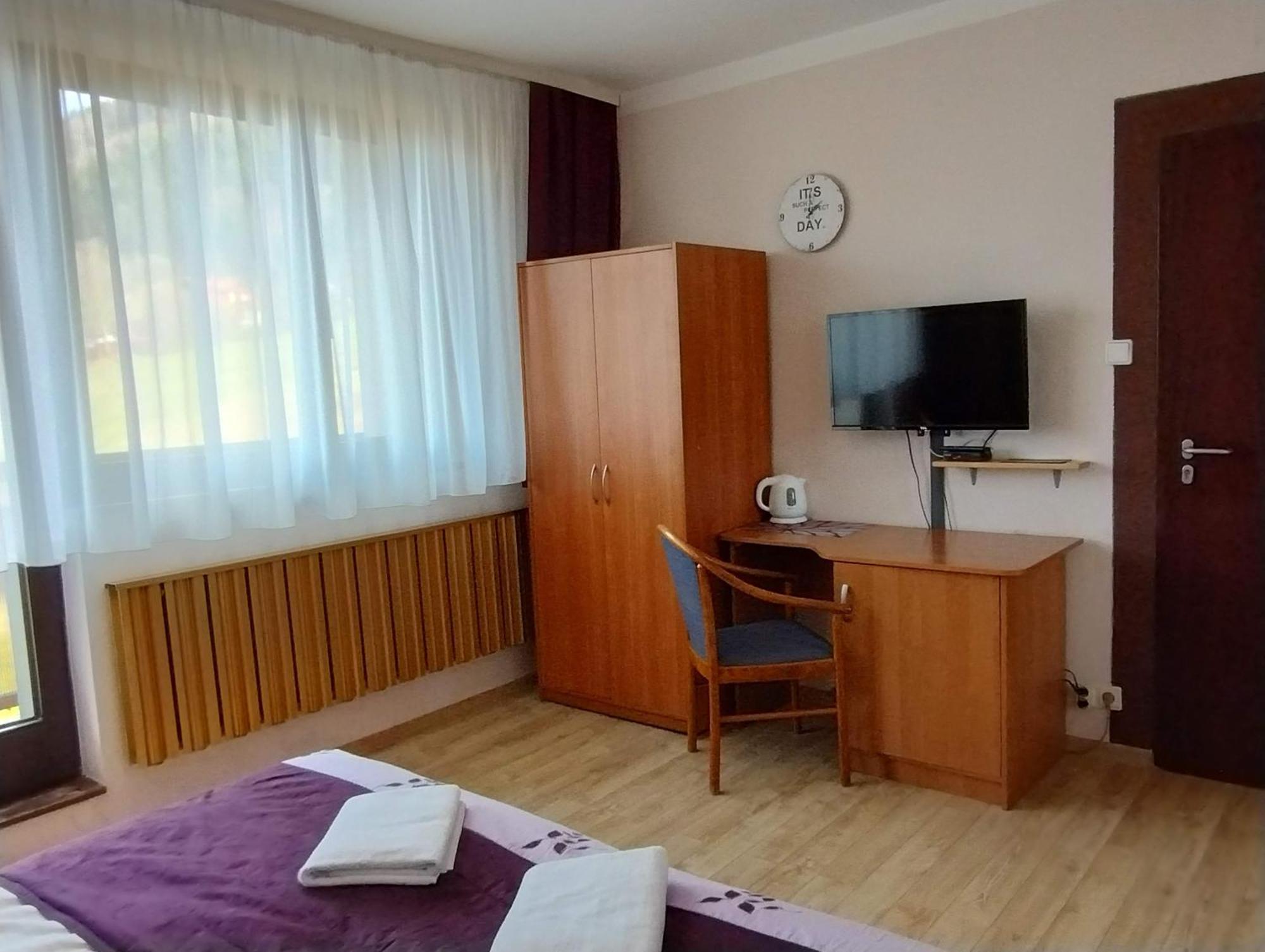 مبيت وإفطار شتوروك Osrodek Wypoczynkowy Zapalenica المظهر الخارجي الصورة